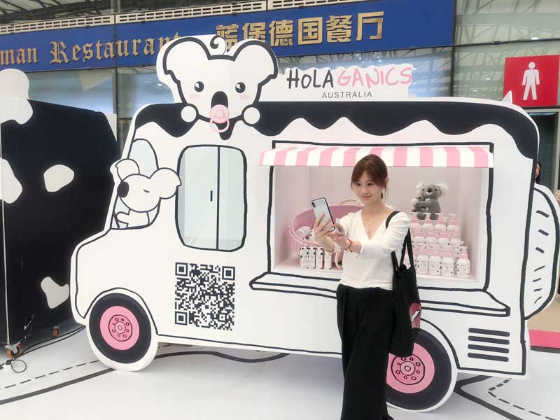 大半个朋友圈都来这儿打卡,"别人家的美博会"为何如此