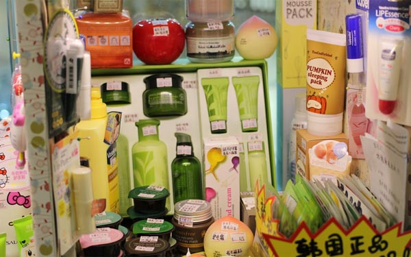 香港格仔铺假货冒充韩国热门化妆产品